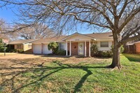 Building Photo - 2901 Salinas Dr
