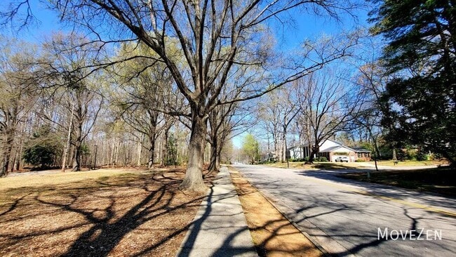 Building Photo - 4408 Wingate Dr