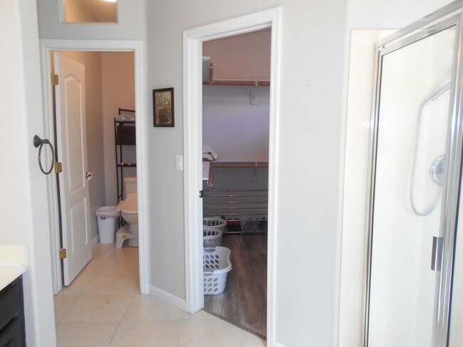 Building Photo - Stunning One-Story Home in Las Vegas!