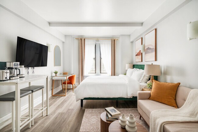 Building Photo - 234 W 73rd St