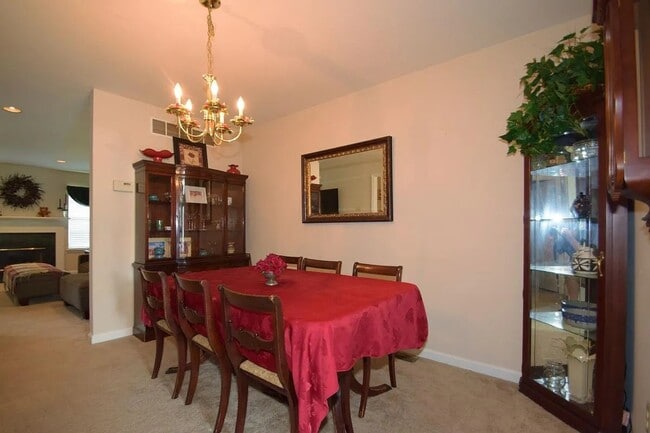 Building Photo - 555 Broxton Ct