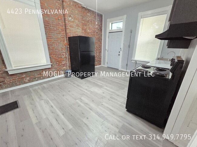 Building Photo - 4423 Pennsylvania-