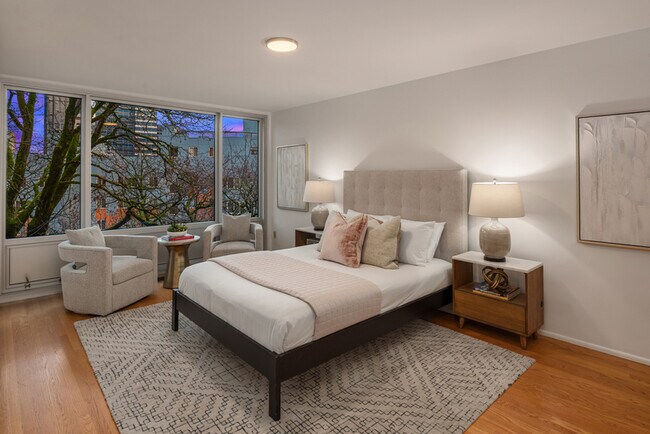 Building Photo - 1000 Union St