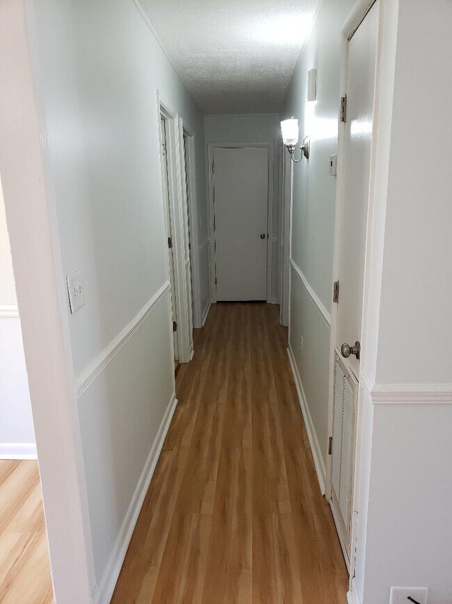 Building Photo - 4509 Dullage Dr