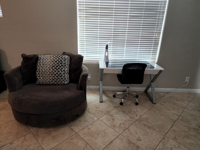 Building Photo - 3091 Tara Murphy Dr