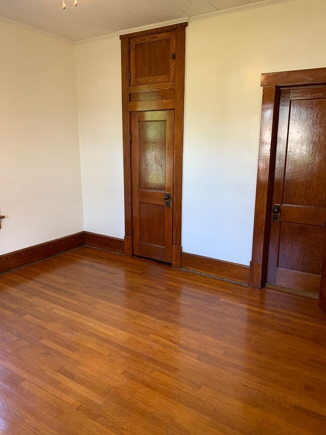 Building Photo - Charming Home with Large Backyard Near Rad...