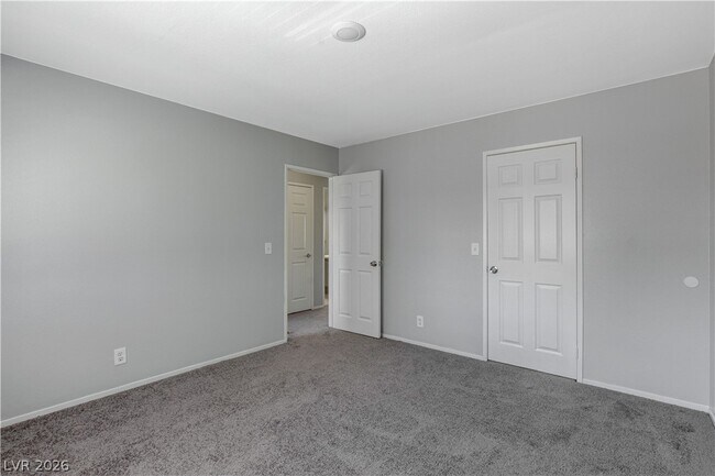 Building Photo - 5270 Carriellen Ln