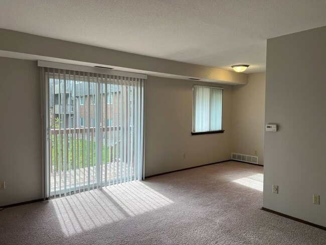 Interior Photo - Lantern Square Condominiums