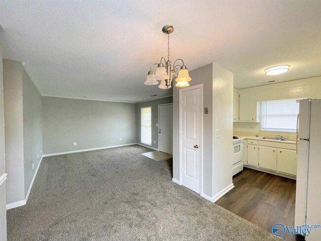 Building Photo - 4417 Torrance Dr NW