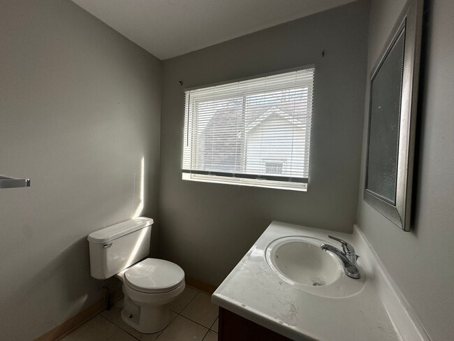 Building Photo - 3 bed/2 bath home near NDSU!