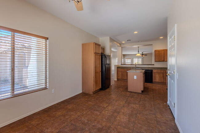 Building Photo - Great Rancho Sahuarita Home!!