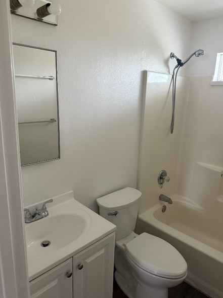 Building Photo - 130 SW 184th St