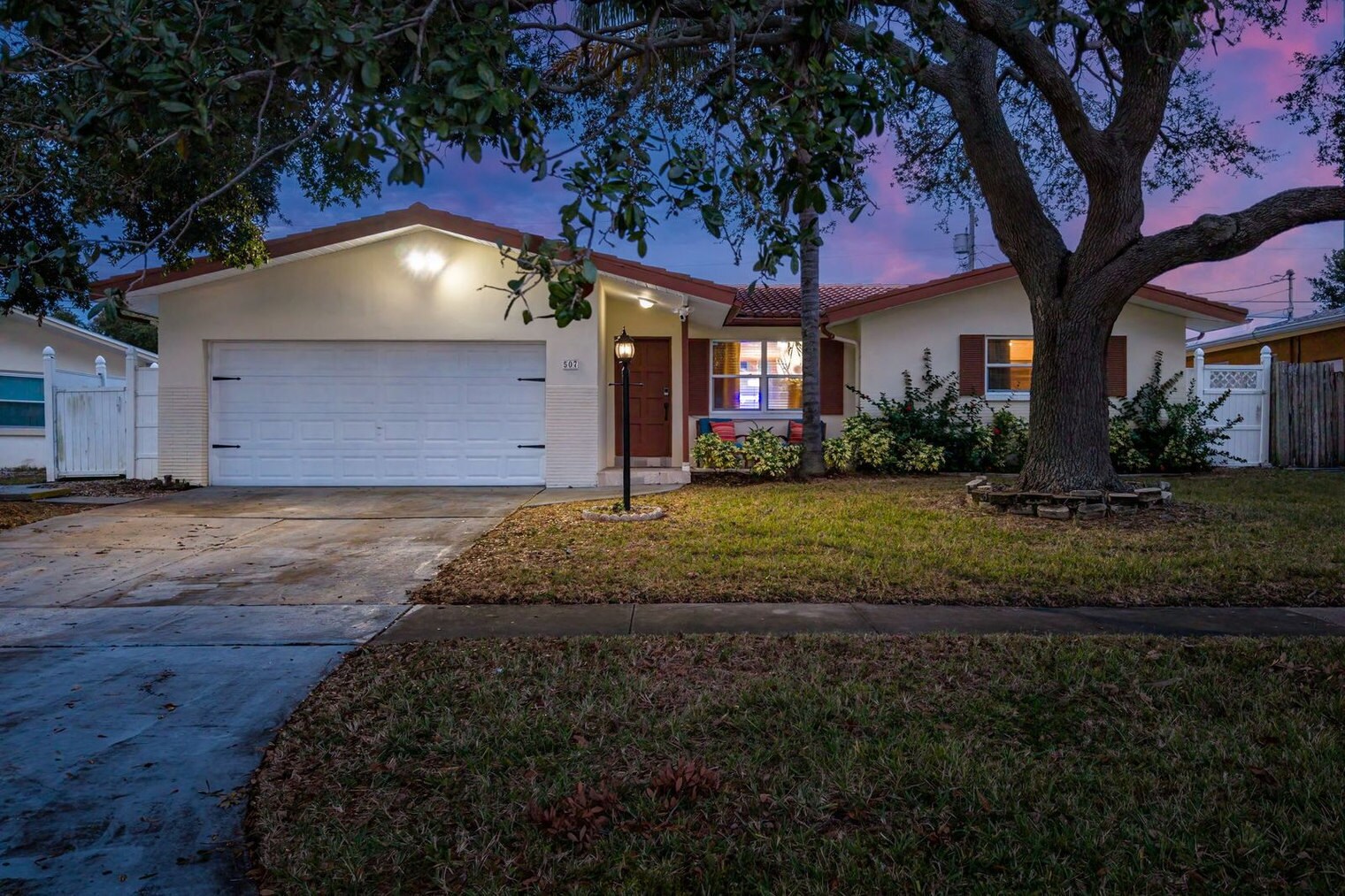 Building Photo - 507 Shore Dr