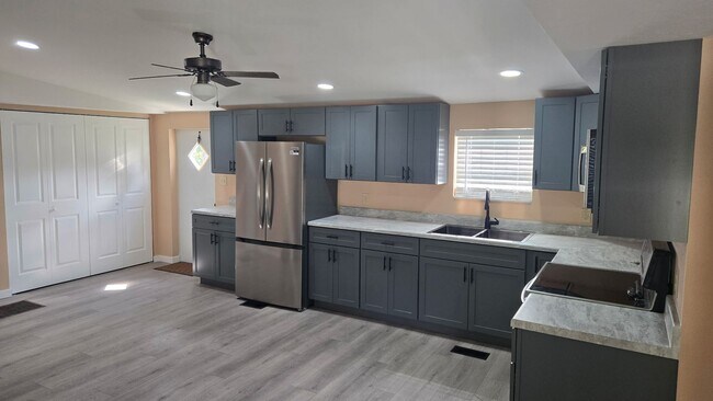 Building Photo - Newly Remodeled 3 Bedroom Manufactured Home in Suwannee County