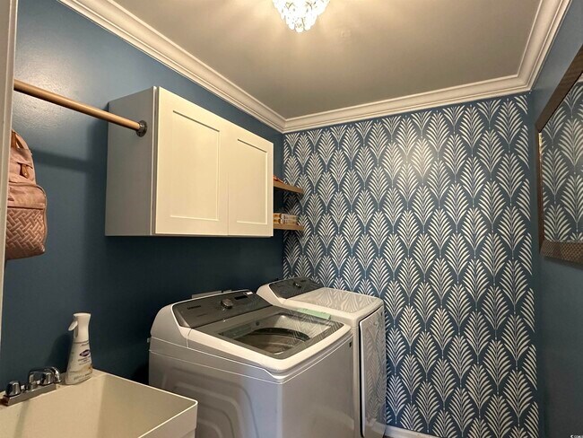 Building Photo - 204 Fulbourn Pl