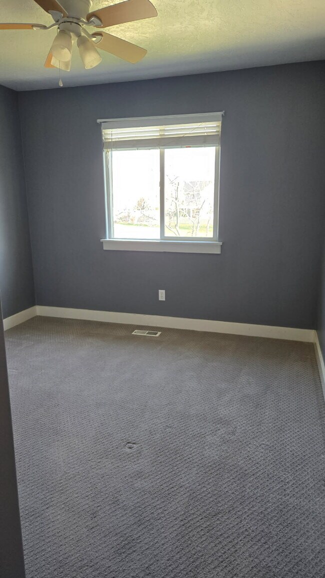 Building Photo - 4686 W Steeplechase Dr