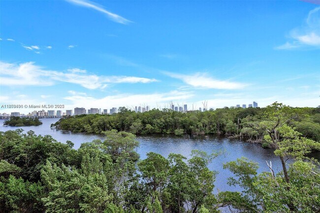 Primary Photo - 16385 Biscayne Blvd