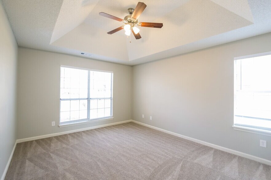 Building Photo - 2158 Denson Ln S W