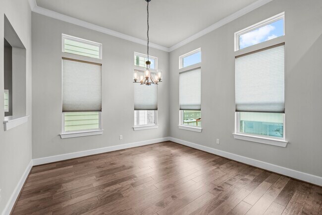 Building Photo - 954 Fisher St