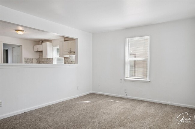 Building Photo - 3 Bedroom Ranch in Eastpointe! - $1,200
