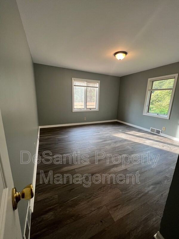 Building Photo - 20825 Rte 19