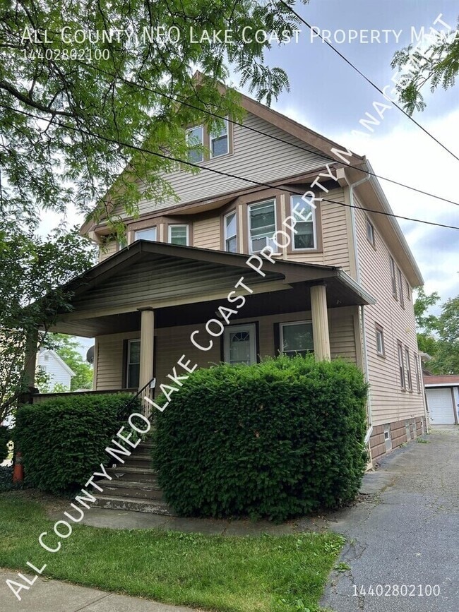 Building Photo - 2118 Dowd-#1Dn