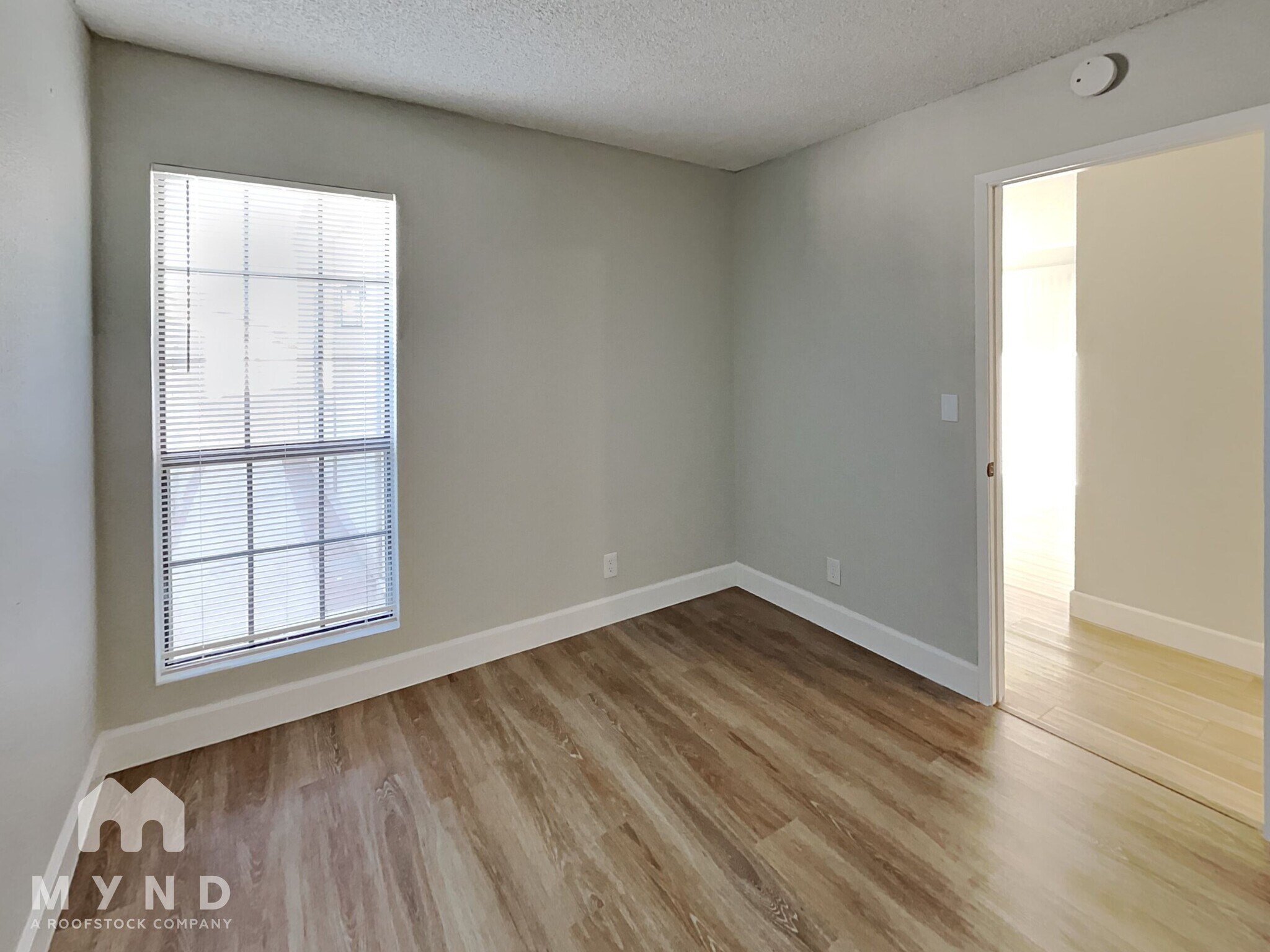 Building Photo - 6233 Don Gaspar Ave