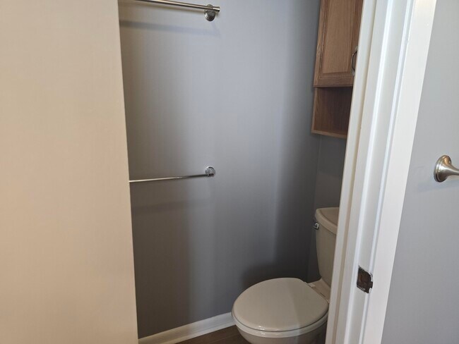 Building Photo - 3929 Balsam Dr