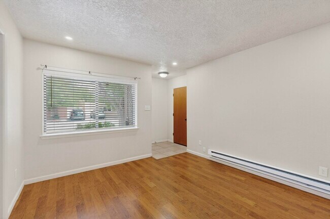 Building Photo - 222 Shannon Pl NW