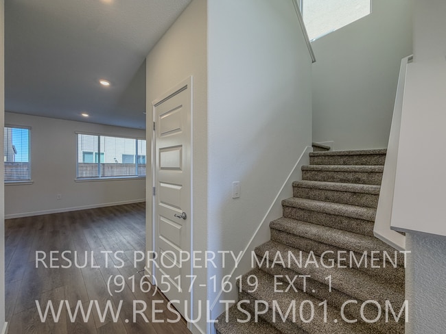 Building Photo - Brand new 3 Bedroom home. Wonderful amenities!