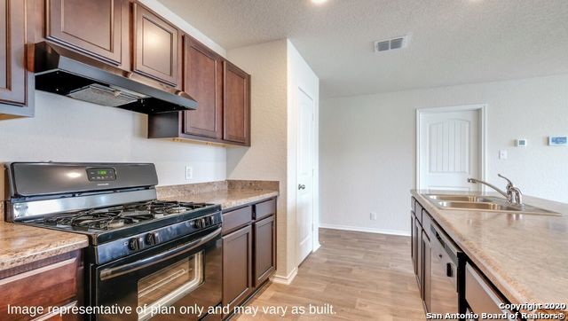Building Photo - 15346 Brown Violetear