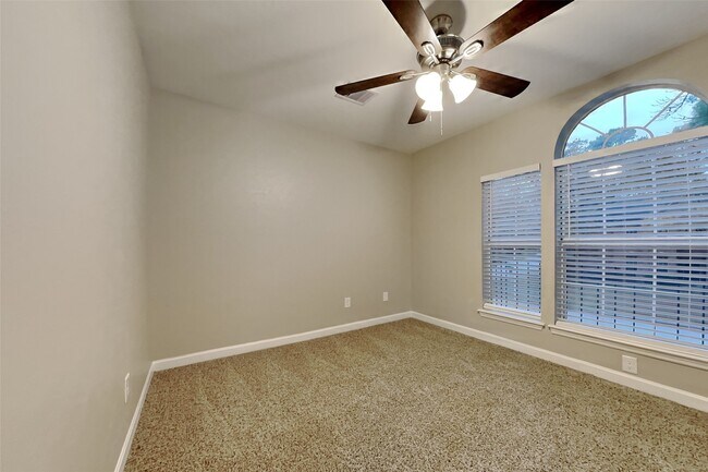 Building Photo - 5202 Heathervale Ct