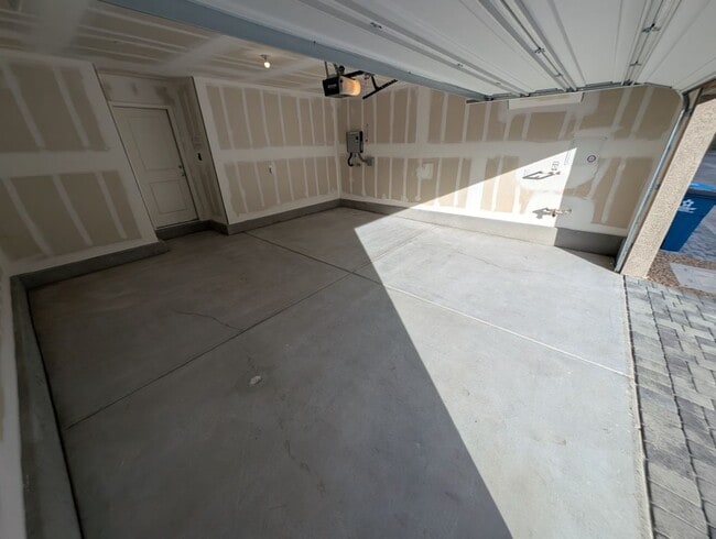 Building Photo - 5018 Sage Mesa Ave