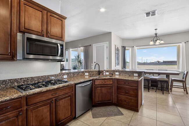 Building Photo - Luxury Meets Country Charm: Custom 5BR Home on Acreage in San Tan Valley