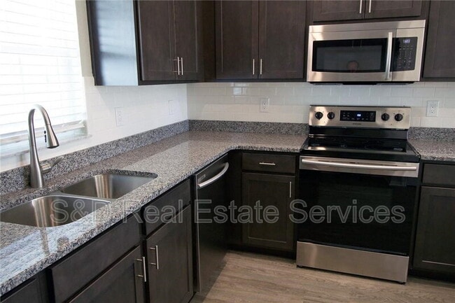 Building Photo - 4125 Red Fern Ln