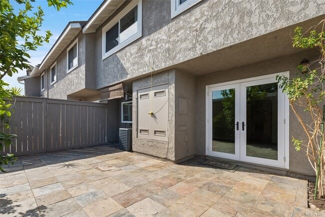 Building Photo - 42 Atherton-