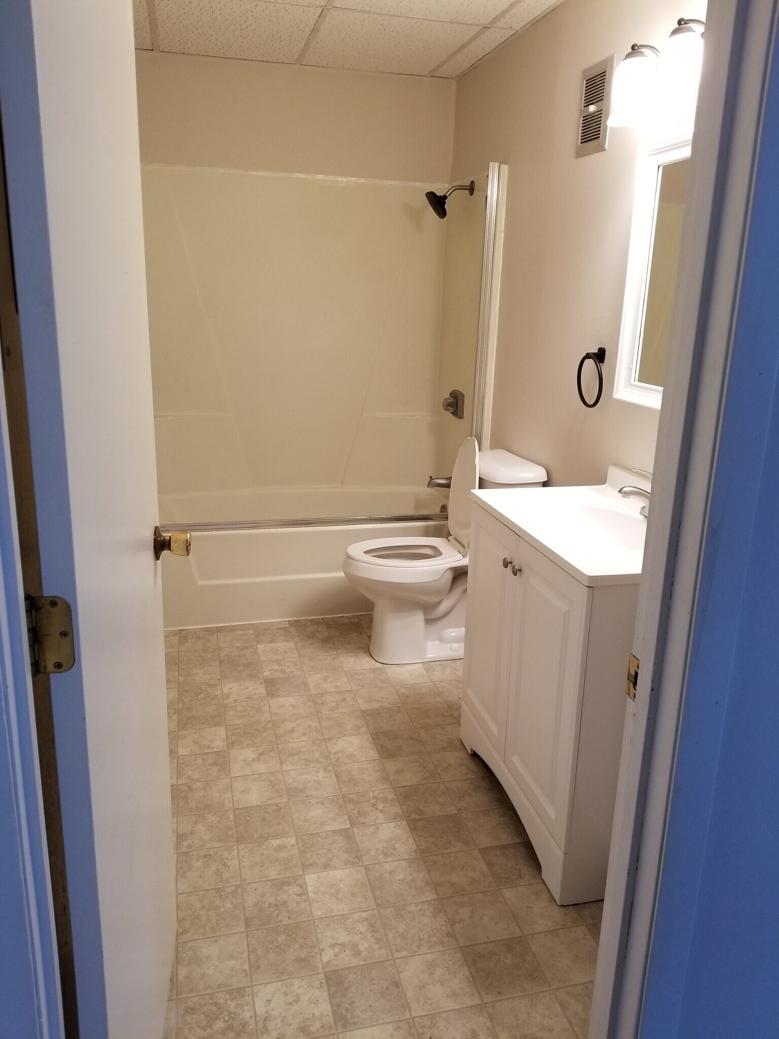 Building Photo - 410 W Webster St