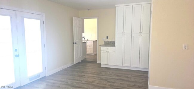 Building Photo - 840 Elderberry St