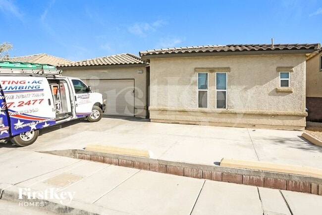 Primary Photo - 3220 W La Madre Way
