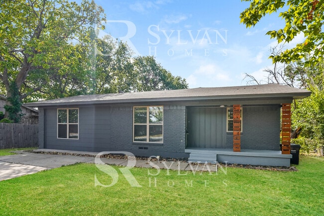 Building Photo - Coming HOME never felt so good!