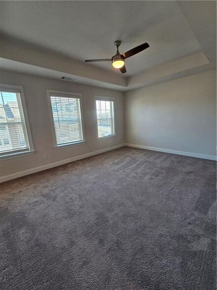 Building Photo - 5588 Terrace Bend Pl