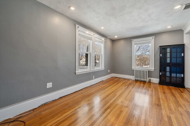 Building Photo - 22 Leonard St