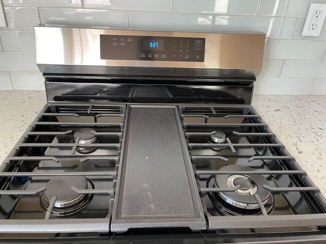 Building Photo - PA5524 A- Francis, Albert