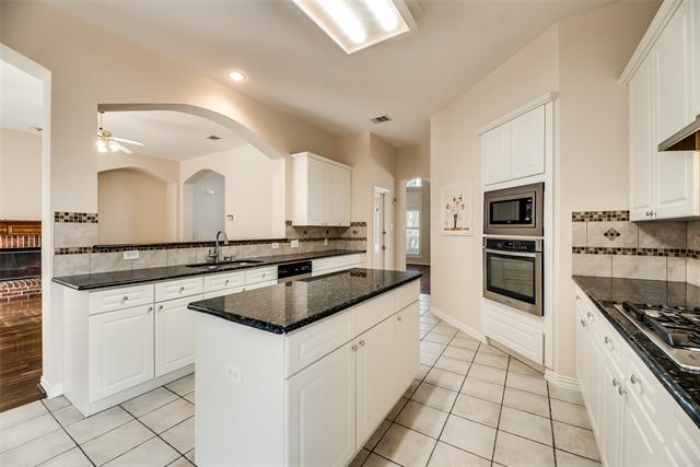 Building Photo - 3902 Harlington Ln