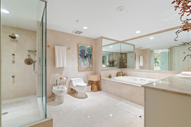 Building Photo - 209 N Birch Rd