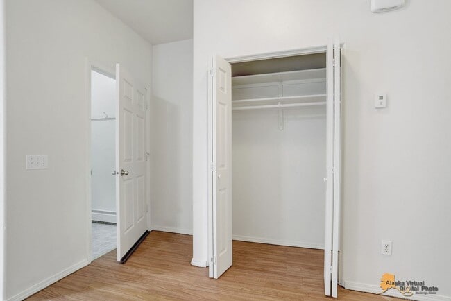 Building Photo - 1105 W 34th Ave