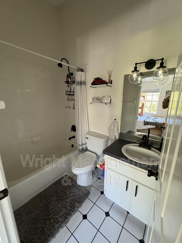 Building Photo - 12326 Berkeley Square Dr