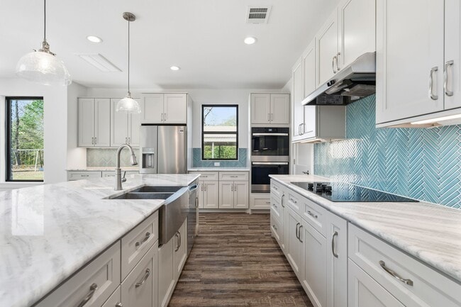 Building Photo - 40915 Friartuck Dr