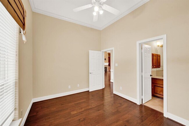 Building Photo - 4317 Willowbend Blvd