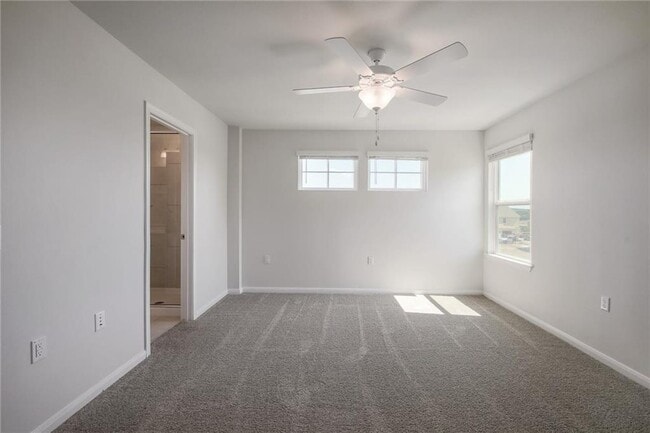 Building Photo - 16811 Radiant Dr